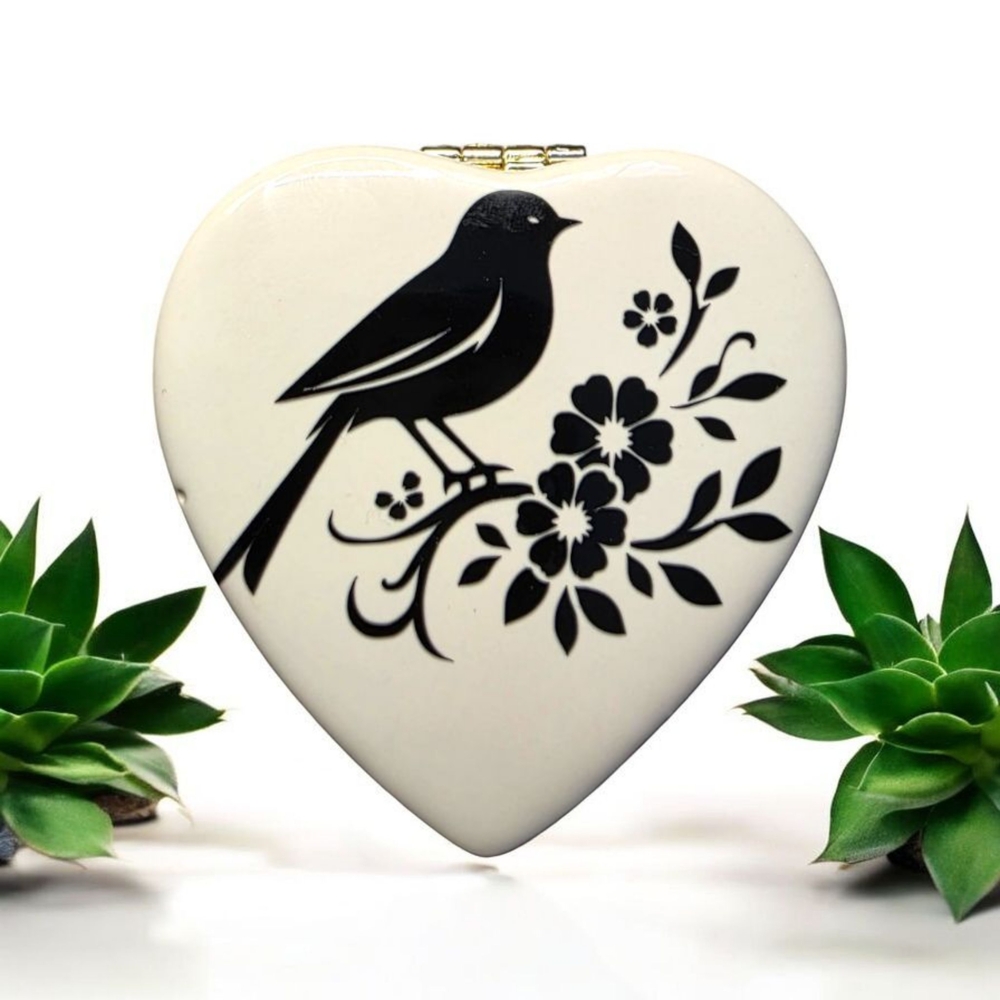 Handmade Heart-Shaped Bird Design Trinket Box with 12 Gummy Bear Molded Wax Melt